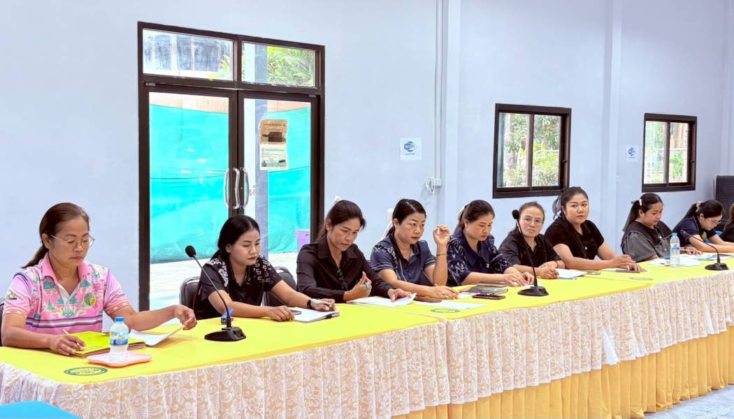 เทศบาลตำบลแวงดง จัดประชุมประจำเดือน เพื่อรับทราบการปฏิบัติงานของแต่ละงานแต่ละกอง ,เวลาในการมาปฏิบัติราชการ และการเข้าร่วมงานบุญบั้งไฟประจำปี 2569